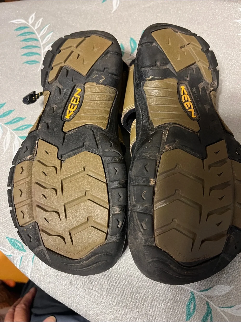 Keen Olive Green and Black Closed-Toe Outdoor Sandals 1